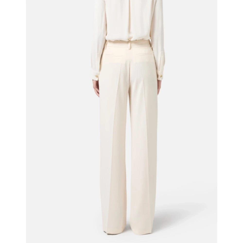 Elisabetta Franchi Crepe broek met gouden charme detail Yellow Dames
