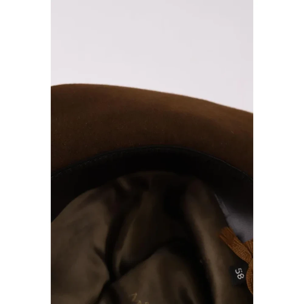 Hermès Vintage Pre-owned Leather hats Brown Dames