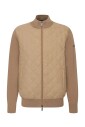 veste-en-coton-avec-devant-matelasse