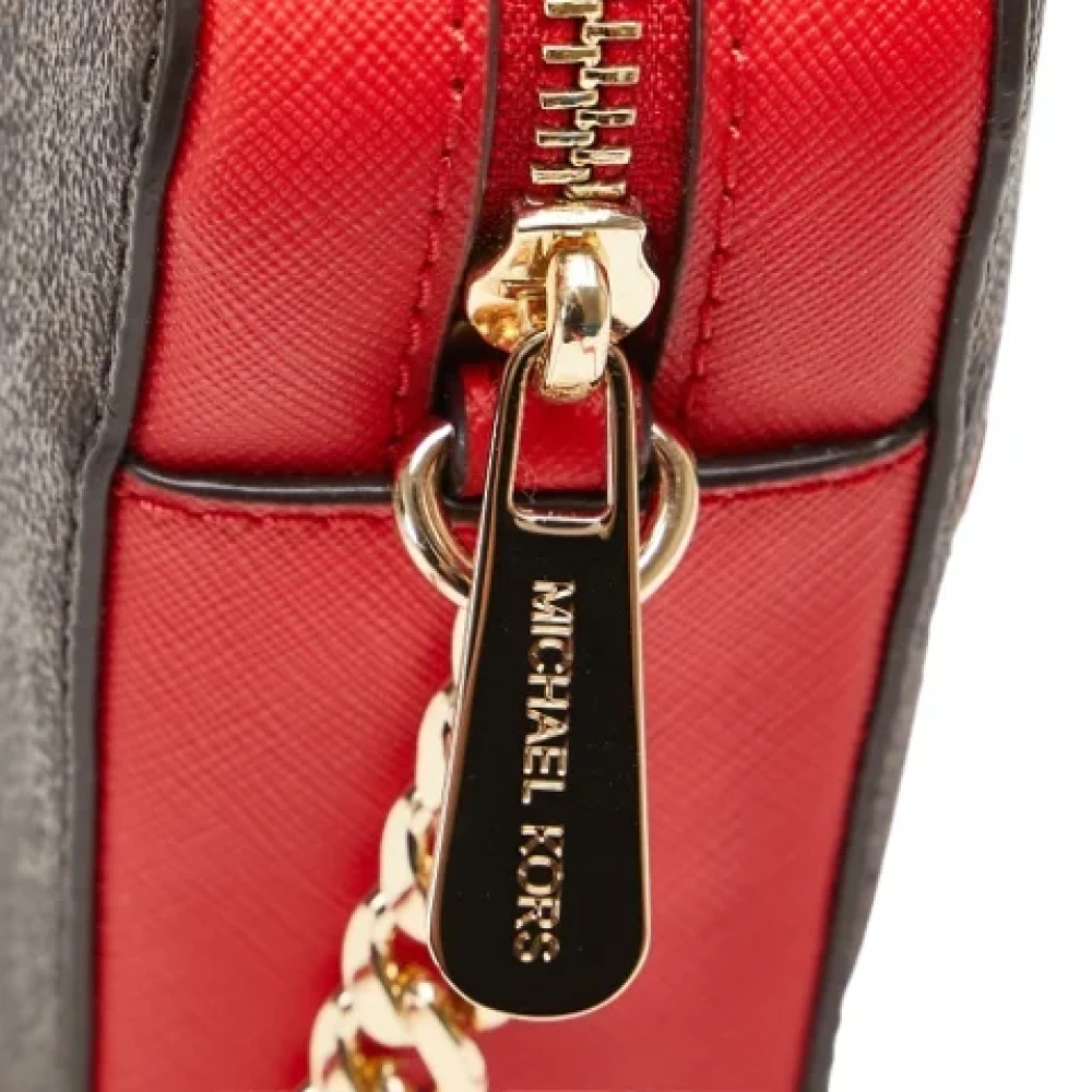 Michael Kors Pre-owned Plastic shoulder-bags Red Dames