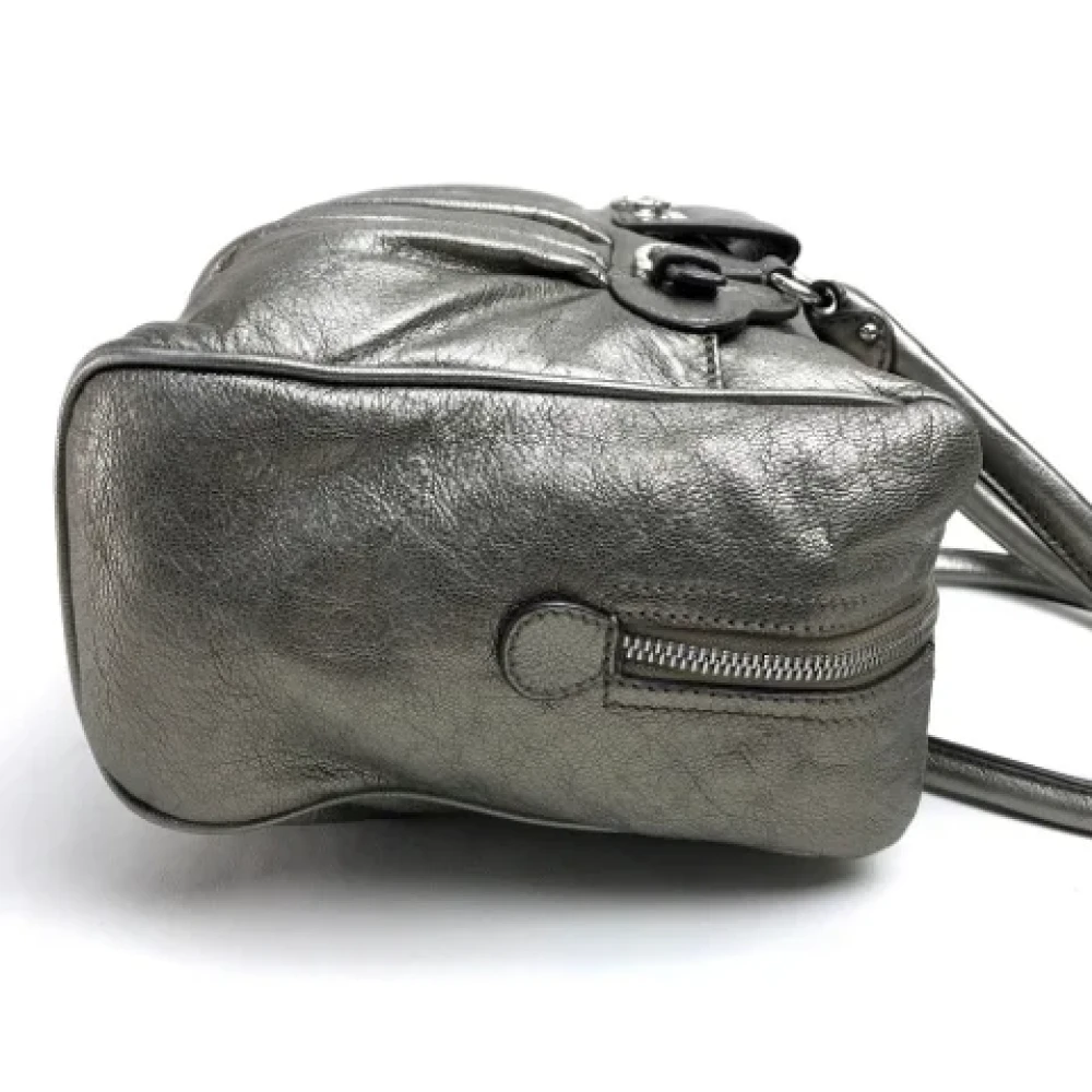 Salvatore Ferragamo Pre-owned Leather handbags Gray Dames