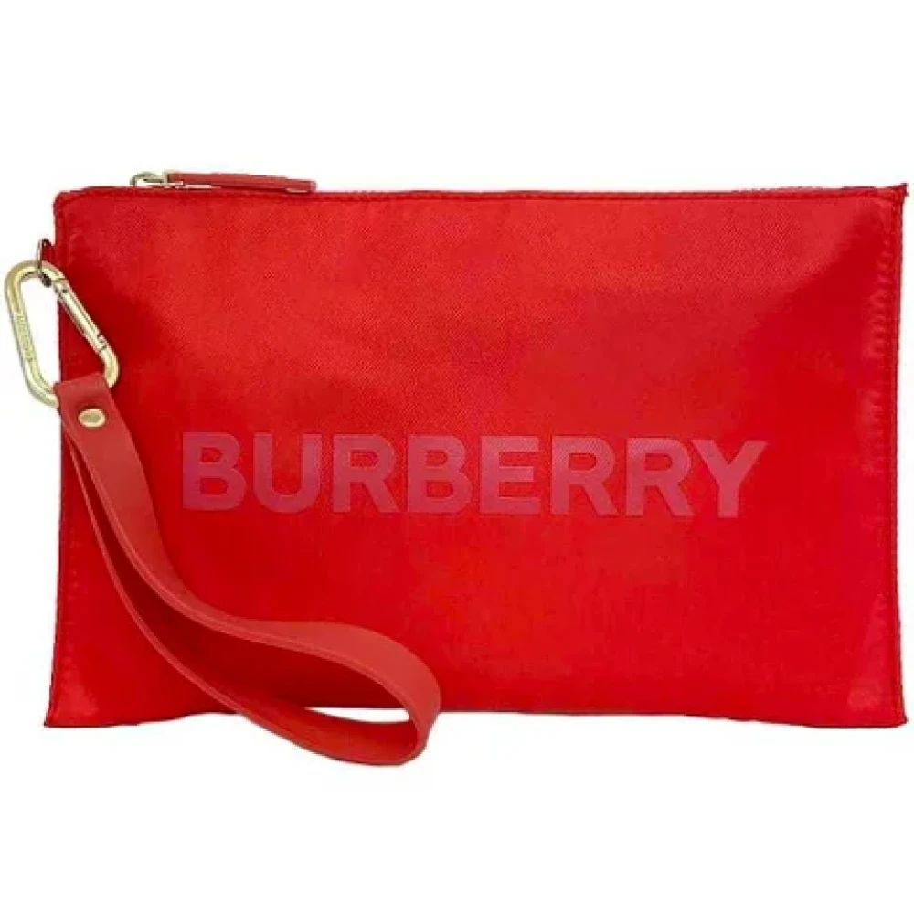 Burberry Vintage Pre-owned Nylon clutches Red Dames