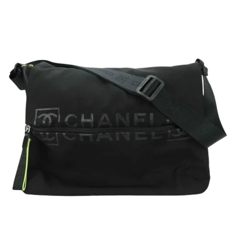 Pre-owned Svart stoff Chanel skulderveske