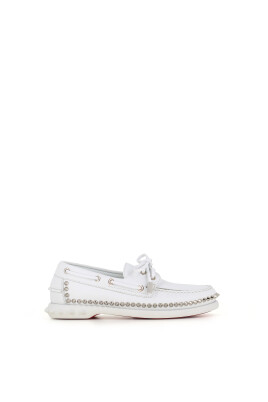 white-boat-shoes-with-studs