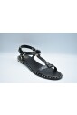chaussures-noires-a-lacets-style-elegant