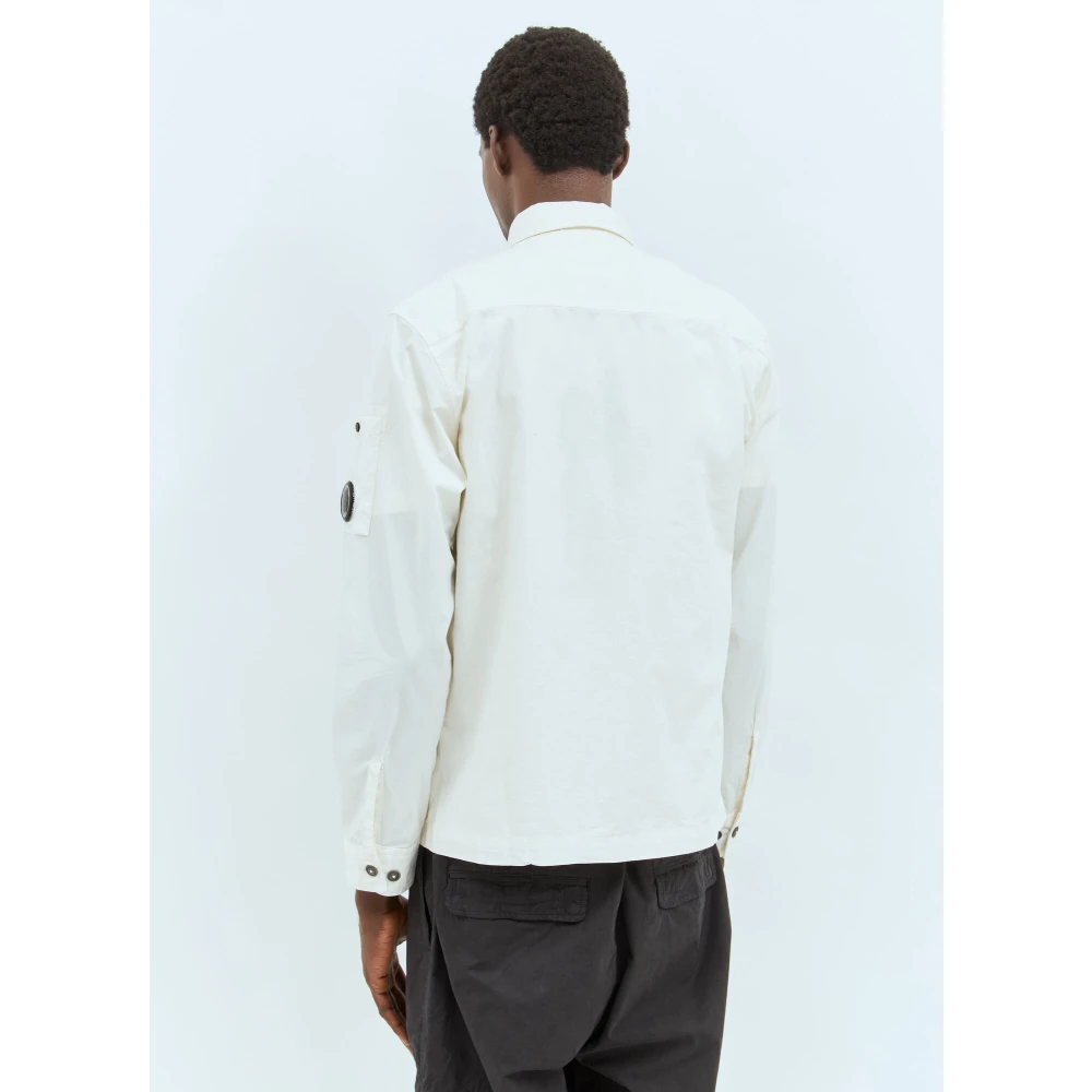 C.P. Company Katoenen Gabardine Overshirt met Logo Plaque White Heren