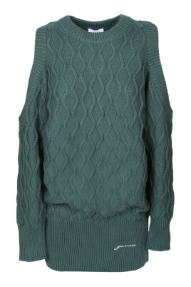 pull-vert-avec-decoupes-aux-epaules