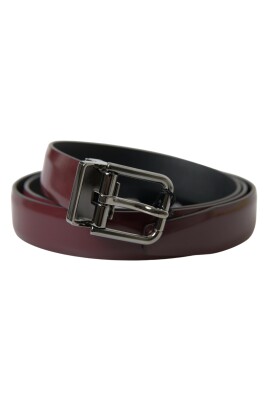 silver-metal-buckle-belt