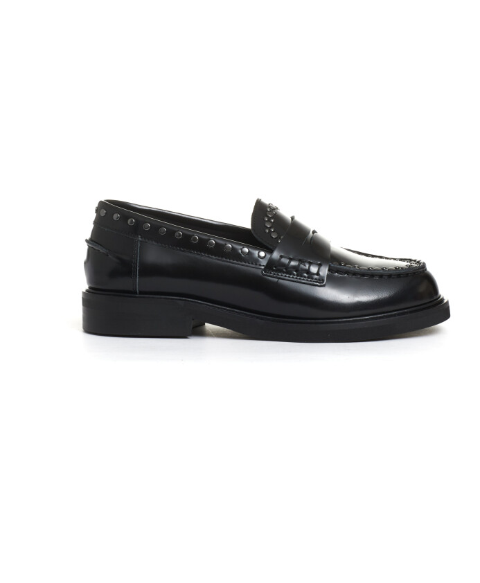 mocassin-noir-avec-clous