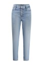 light-blue-washed-mom-jeans