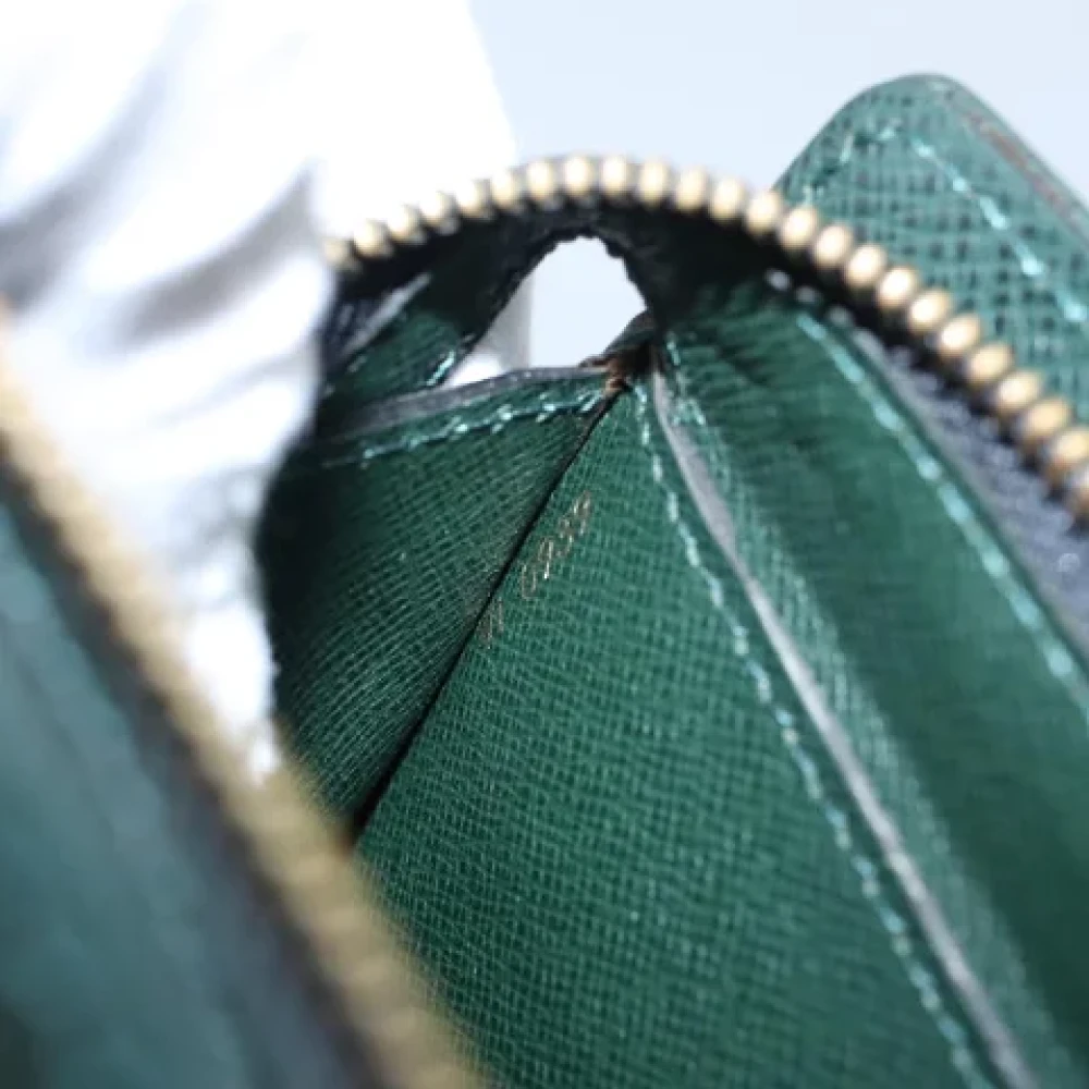 Louis Vuitton Vintage Pre-owned Leather briefcases Green Dames