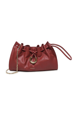 chic-sangria-shoulder-bag