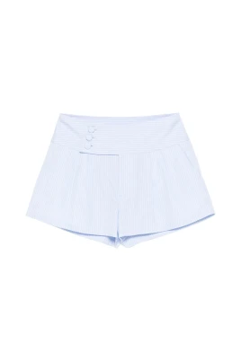 Randiga shorts med knappar