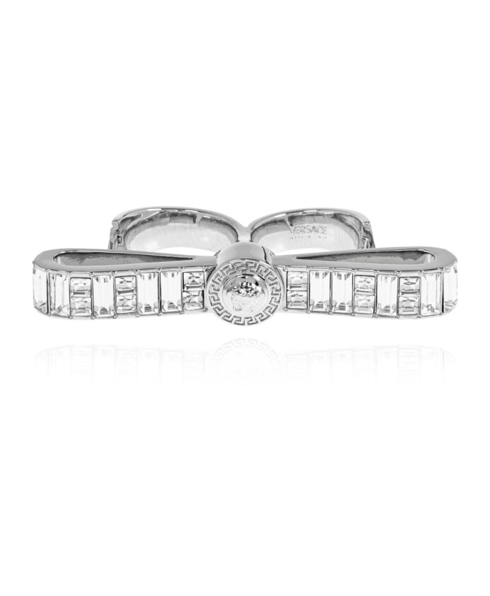 twee-vinger-ring-afgewerkt-met-glinsterende-kristallen