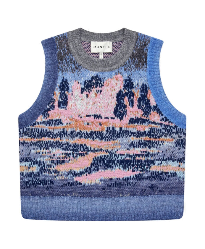 gilet-en-maille-bleu-a-motif-paysage