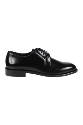 chaussures-derby-classiques-a-lacets