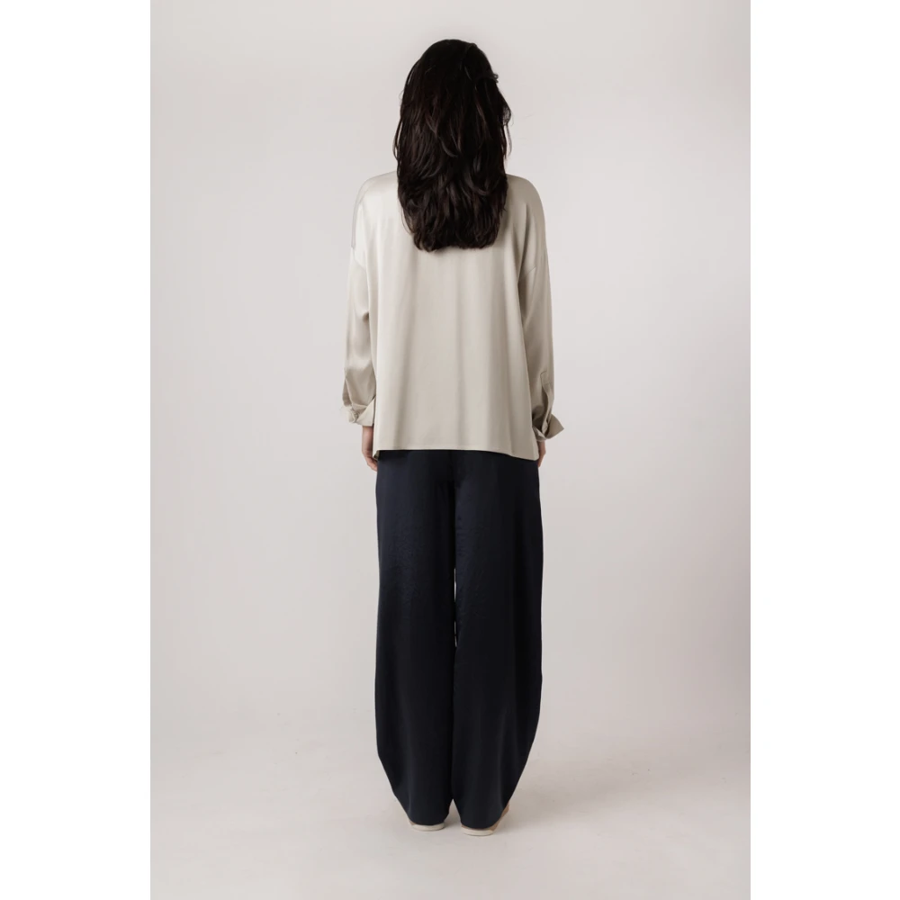 drykorn Elegante Blouse met V-Hals en Split Beige Dames