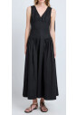 robe-silhouette-noire-a-bretelles-ajustables