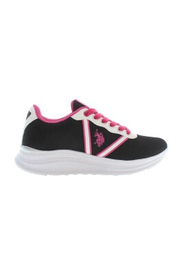 black-women-sneaker-with-striking-details