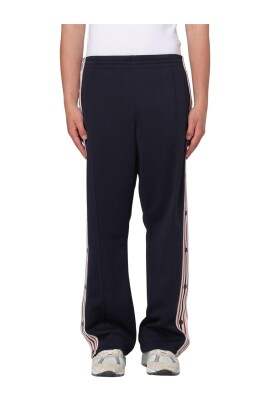 pantalon-bleu-a-rayures-laterales-et-details-boutons