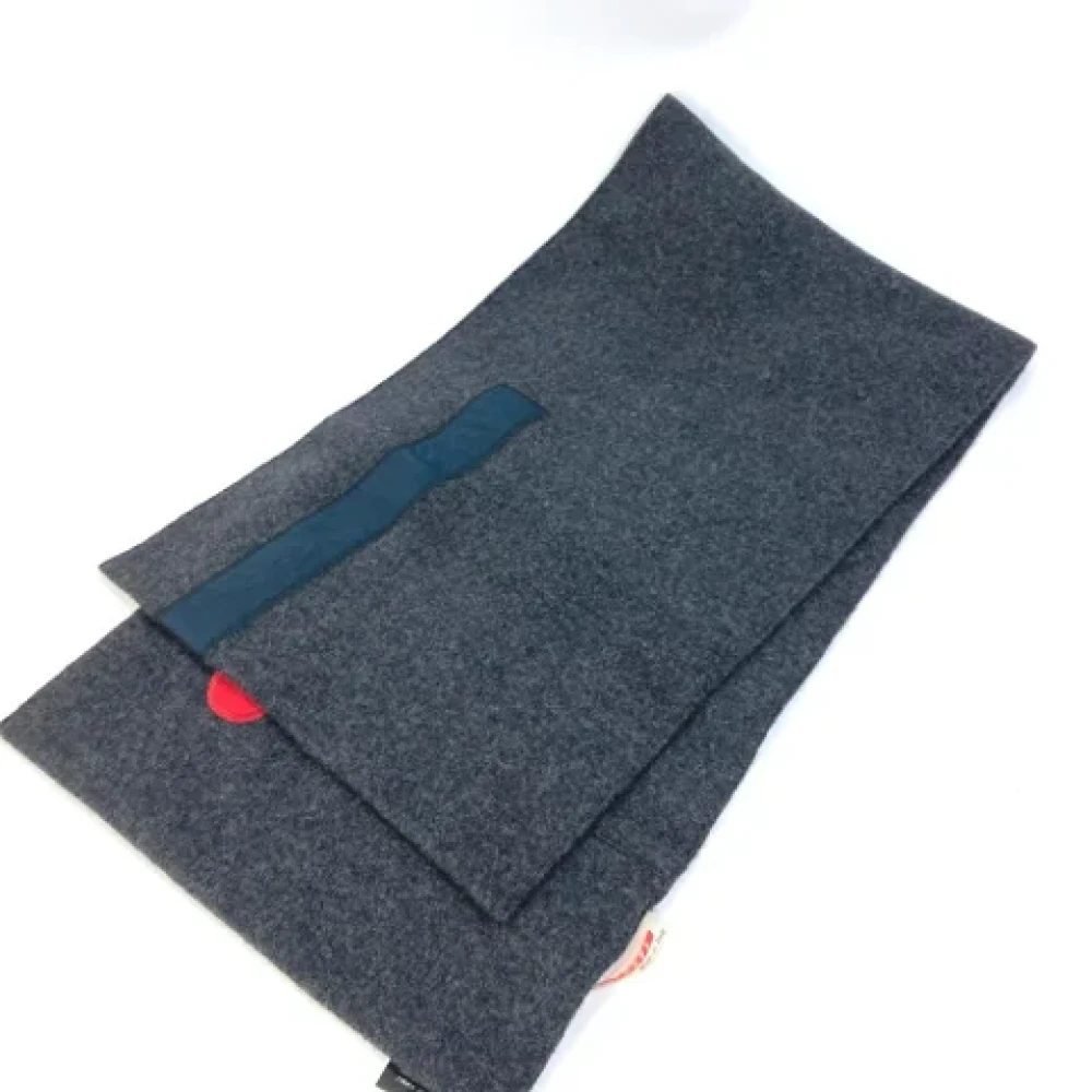 Prada Vintage Pre-owned Cotton scarves Gray Heren