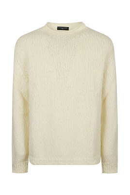 stylish-knit-sweater