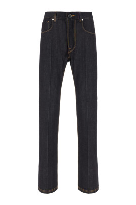 classic-denim-jeans-for-everyday-wear