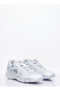 sneakers-a-panneaux-en-mesh
