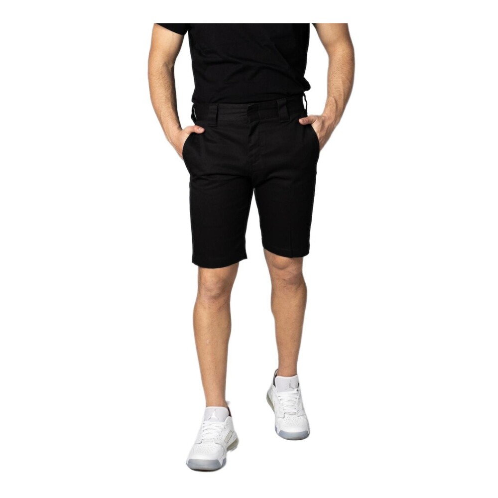 Shorts Noirs avec Fermeture clair et Poches Avant Dickies