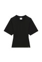 top-noir-avec-logo-sur-la-poitrine