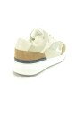 beige-sneaker-combinatie