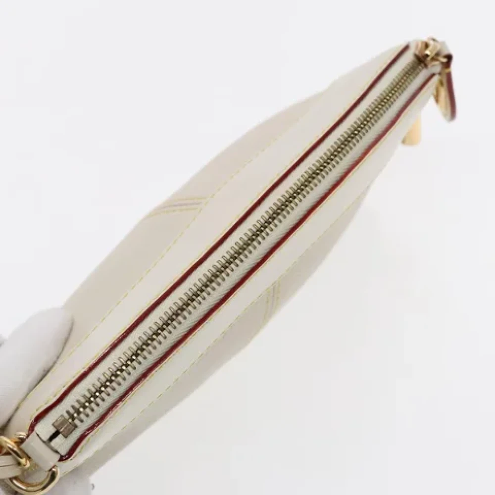 Louis Vuitton Vintage Pre-owned Leather clutches White Dames