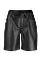 short-decontracte-noir-en-similicuir