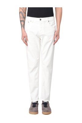 white-casual-jeans-stylish-comfortable