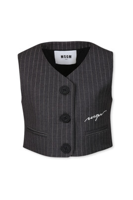 gilet-gris-avec-col-en-v-et-boutons-noirs