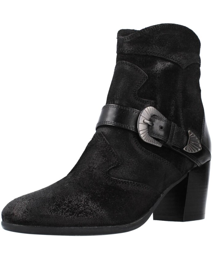 elegant-heeled-boots