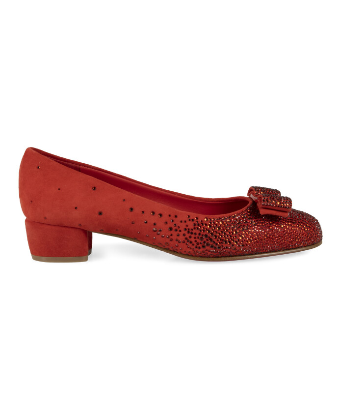 bow-suede-pumps-with-crystal-detail