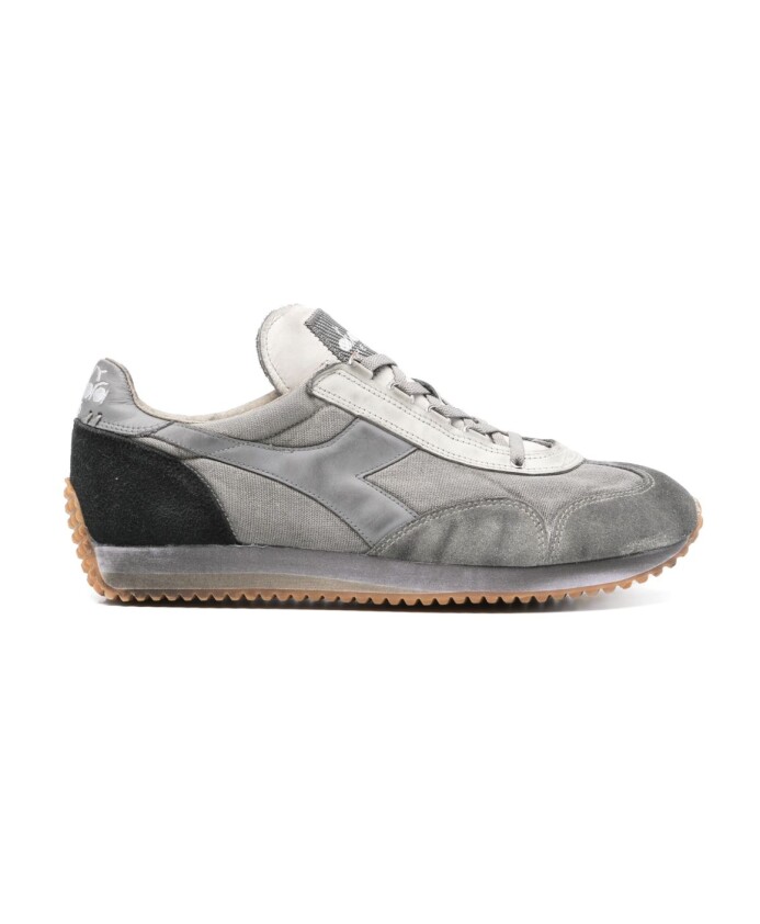 canvas-sneakers-with-suede-panels