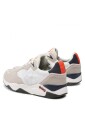baskets-de-course-grises-avec-inserts-en-cuir