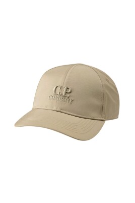 sporty-baseball-cap-in-various-colors