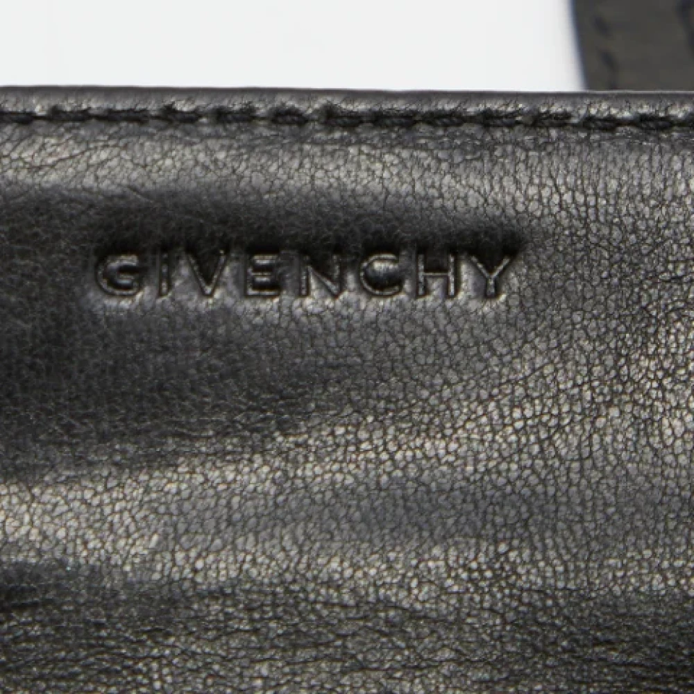Givenchy Pre-owned Leather wallets Green Dames