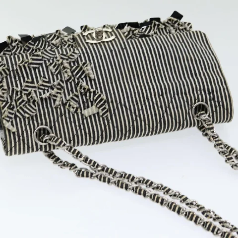 Chanel Vintage Pre-owned Canvas handbags Black Dames