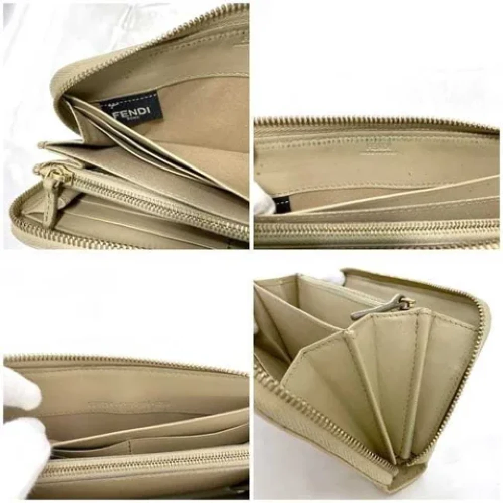 Fendi Vintage Pre-owned Leather wallets Beige Dames