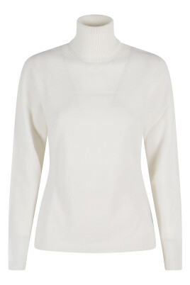 chic-dolcevita-sweater