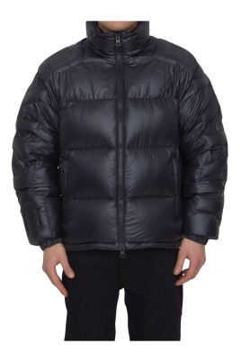 black-quilted-nylon-puffer-jacket-ss23