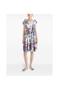 robe-blanche-sans-manches-avec-col-en-v