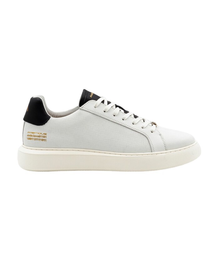eclipse-chaussure-a-lacets