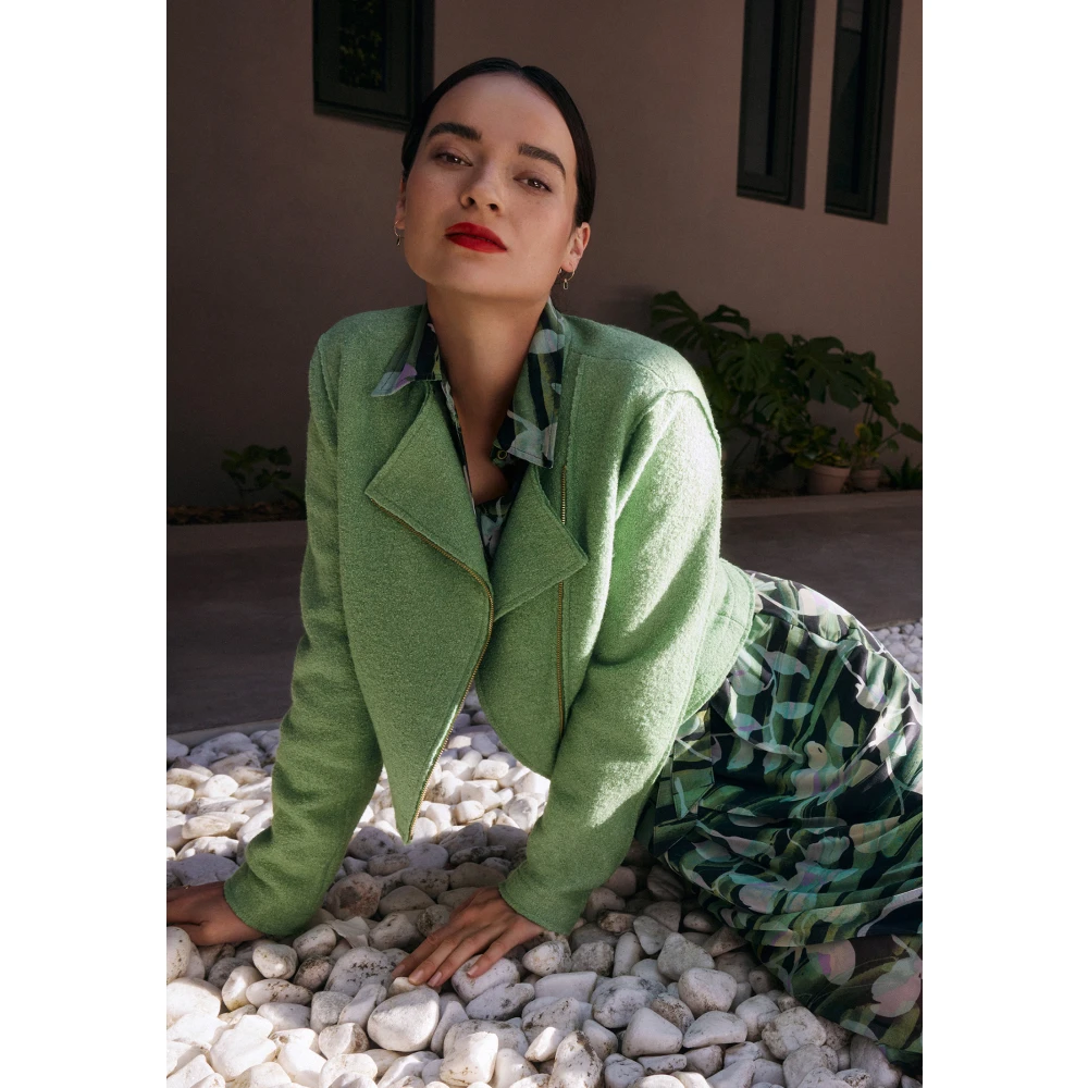 Betty & Co Chique Bikerjack met Opstaande Kraag Green Dames