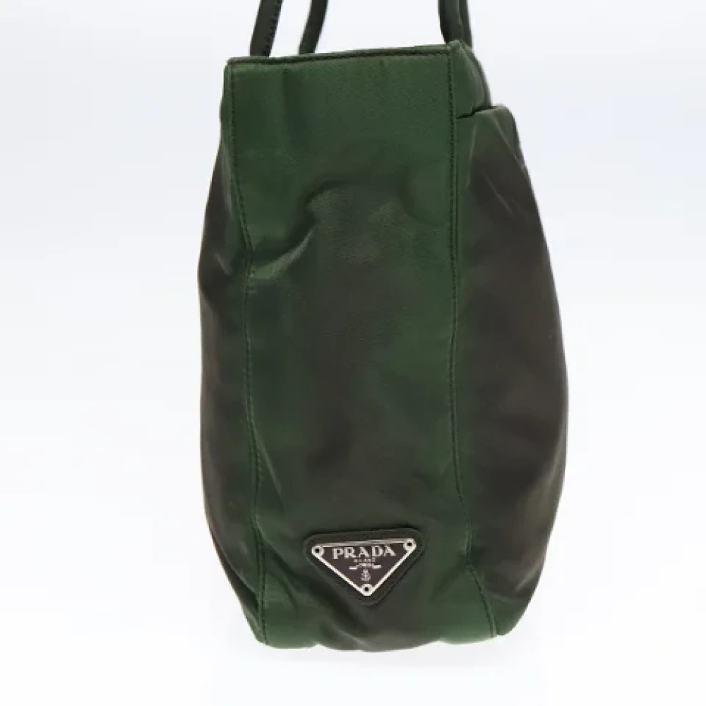 Prada Vintage Pre-owned Nylon handbags Green Dames