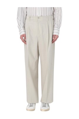 pantalon-plisse-coupe-decontractee